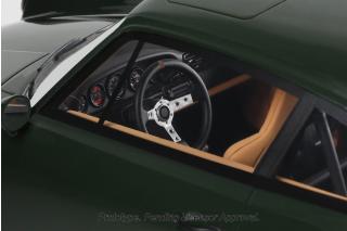 STROSEK 911 MEGA 30 JAHRE GREEN 2024 GT Spirit 1:18 Resinemodell (Türen, Motorhaube... nicht zu öffnen!)