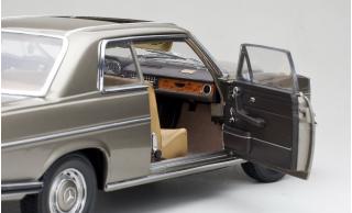 Mercedes-Benz Strich 8 Coupé 1973 Beige Gray Metallic SunStar Metallmodell 1:18