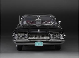 Oldsmobile “98” Hardtop 1959 – Ebony Black SunStar Metallmodell 1:18