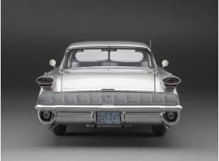 Oldsmobile “98” Hardtop 1959 – Silver SunStar Metallmodell 1:18