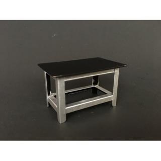 Werkbank - Metal Work Bench schwarz/silber (Figuren nicht enthalten!) American Diorama 1:18