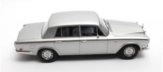 Rolls-Royce Silver Shadow silver metallic 74-77 Cult Scale Models 1:18 Resinemodell (Türen, Motorhaube... nicht zu öffnen!)