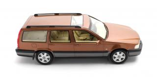 Volvo V70 XC Cross Country sandstone pearl 96-99v Cult Scale Models 1:18 Resinemodell (Türen, Motorhaube... nicht zu öffnen!)