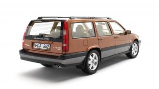 Volvo V70 XC Cross Country sandstone pearl 96-99v Cult Scale Models 1:18 Resinemodell (Türen, Motorhaube... nicht zu öffnen!)