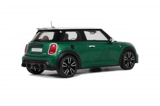 MINI COOPER F56 JCW BRITISH RACING GREEN IV 2023  LIMITATION 999 PCS OttO mobile 1:18 Resinemodell (Türen, Motorhaube... nicht zu öffnen!)