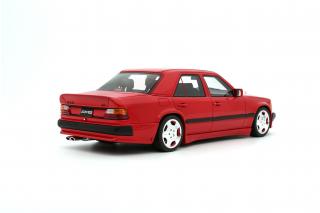 MERCEDES-BENZ 300 E 6.0 AMG RED ( Signal Red 568) 1987 OttO mobile 1:18 Resinemodell (Türen, Motorhaube... nicht zu öffnen!)