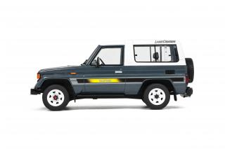 Toyota Land Cruiser LJ grey 1973  OttO mobile 1:18 Resinemodell (Türen, Motorhaube... nicht zu öffnen!)