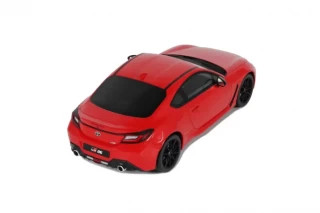 TOYOTA GR86 ROUGE FLAMBOYANT 2022 OttO mobile 1:18 Resinemodell (Türen, Motorhaube... nicht zu öffnen!)