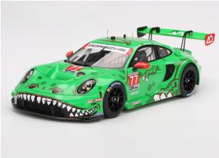 PORSCHE 911 (992) GT3 R #77 AO RACING DAYTONA 24 HRS GTD PRO 2ND 2024 Top Speed 1:18 Resinemodell (Türen, Motorhaube... nicht zu öffnen!)