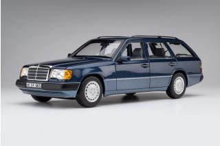 Mercedes-Benz W124 (S124) 300 TD 1990 T-Modell - nautical blue limited edition - 1000 Stück Norev 1:18 Metallmodell 4 Türen, Motorhaube und Kofferraum zu öffnen!